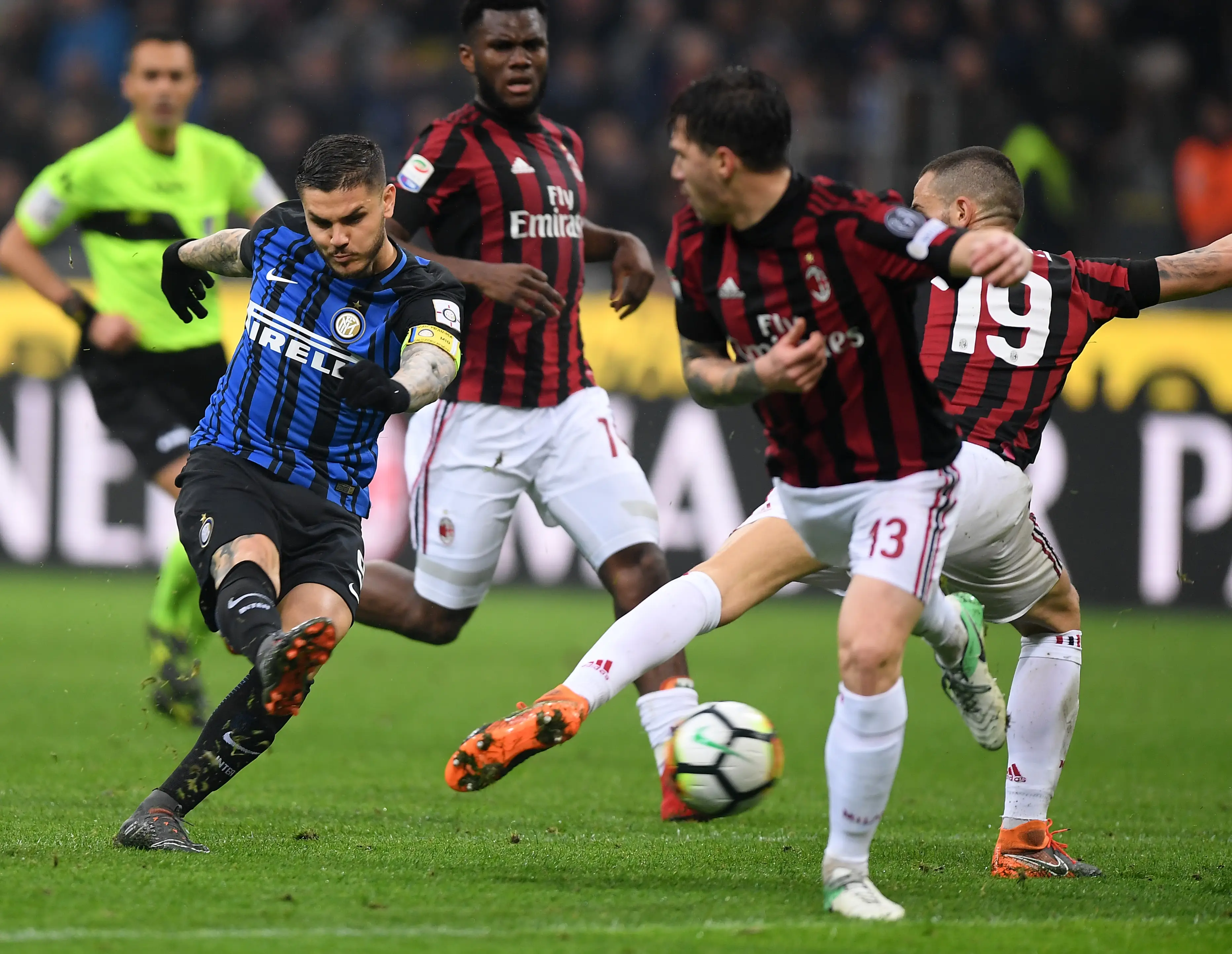 多米体育全站app-森林狼主帅受伤