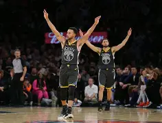 湖人战胜开拓者视频